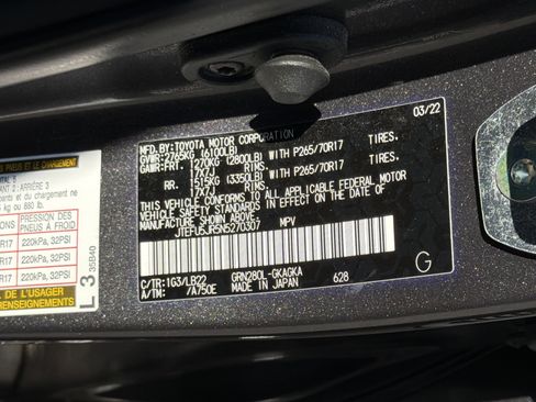 Used 2022 Toyota 4Runner SR5 Premium w/ Moonroof Package image 37