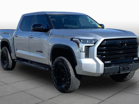Used 2024 Toyota Tundra Limited AWD/4WD image 3