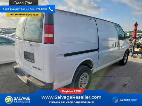 Used 2004 Chevrolet Express 2500 RWD image 4
