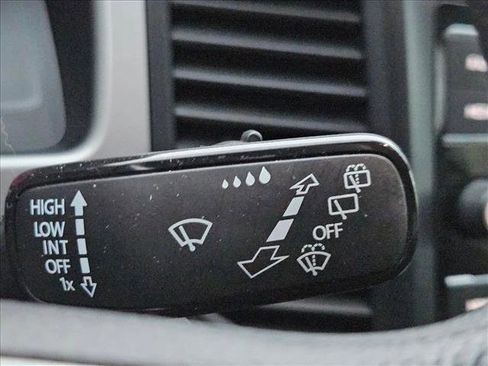 Used 2021 Volkswagen Atlas S image 8