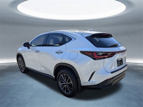 Used 2025 Lexus NX 300h AWD w/ Luxury Package image 6