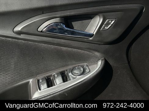 Used 2025 Chevrolet Malibu LT image 23