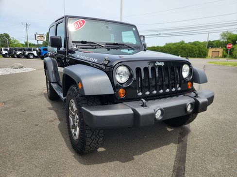 Used 2013 Jeep Wrangler Rubicon w/ Dual Top Group AWD/4WD image 19