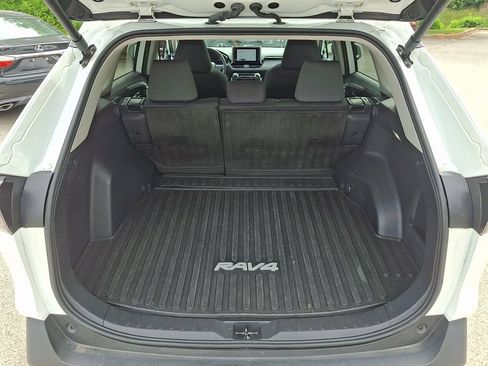 Used 2024 Toyota RAV4 XLE w/ Convenience Package AWD/4WD image 30