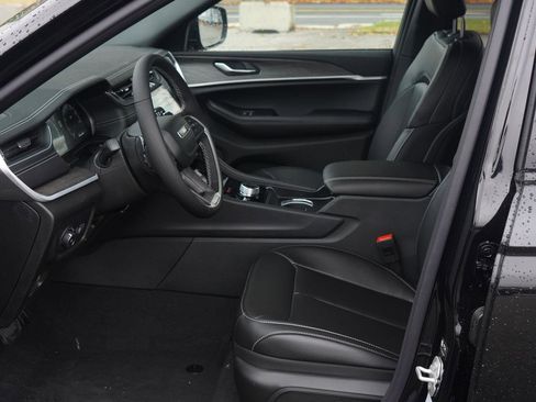 New 2025 Jeep Grand Cherokee Limited w/ Trailer Tow Package image 51