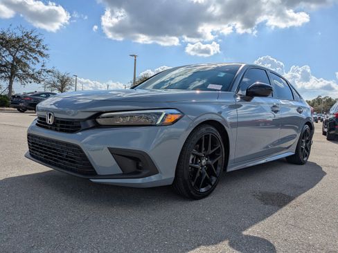 Used 2024 Honda Civic Sport image 9