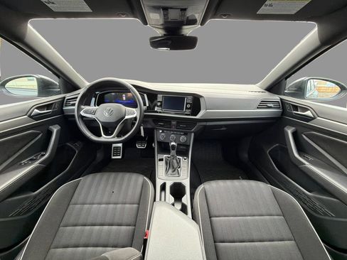 Used 2024 Volkswagen Jetta Sport image 20