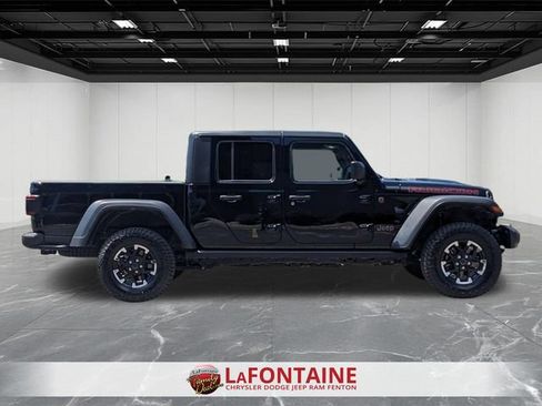 Certified 2026 Jeep Gladiator Rubicon AWD/4WD image 6