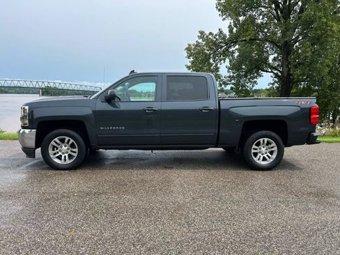 Used 2018 Chevrolet Silverado 1500 LT w/ All Star Edition AWD/4WD image 2