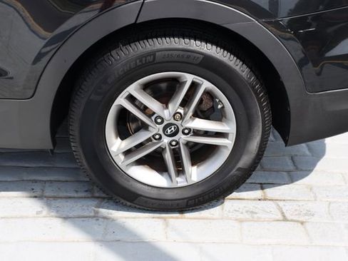 Used 2017 Hyundai Santa Fe Sport image 38