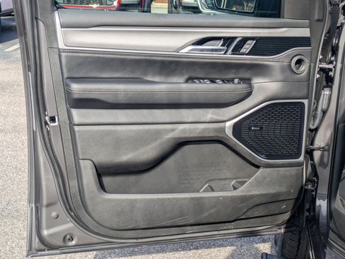 New 2026 Jeep Grand Wagoneer Limited image 19