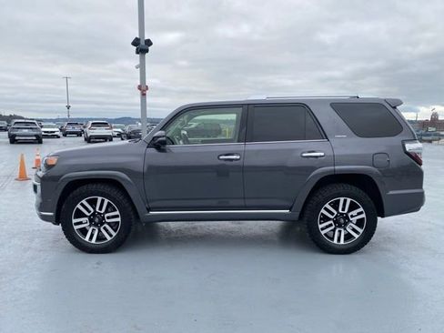 Used 2021 Toyota 4Runner Limited image 5