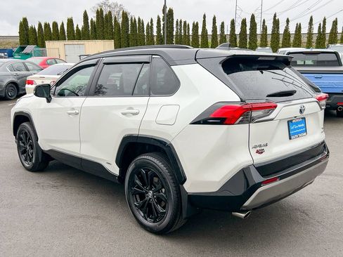 Used 2023 Toyota RAV4 XSE w/ XSE Grade Weather Package AWD/4WD image 10