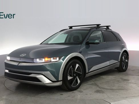 Used 2025 Hyundai Ioniq 5 Limited image 2