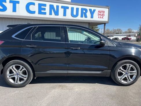 Used 2016 Ford Edge Titanium image 18