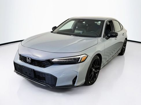 Used 2025 Honda Civic Sport image 3