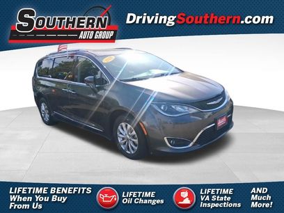 Used 2018 Chrysler Pacifica Touring-L