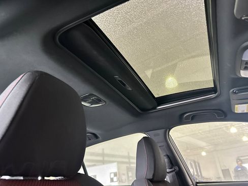 Certified 2022 Subaru Impreza 2.0i Sport w/ Popular Package #3 image 18