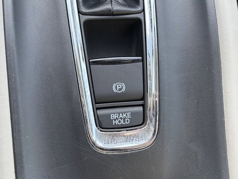 Used 2016 Honda HR-V EX-L image 22