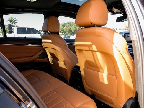 Used 2023 BMW 530i xDrive w/ Executive Package image 47