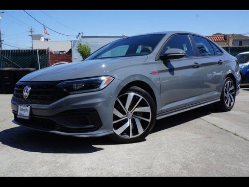 Used 2019 Volkswagen Jetta GLI image 1
