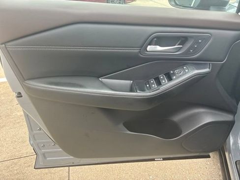 Used 2023 Nissan Rogue SL w/ SL Premium Package FWD image 20