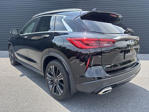 Used 2021 INFINITI QX50 Luxe w/ Appearance Package AWD/4WD image 3