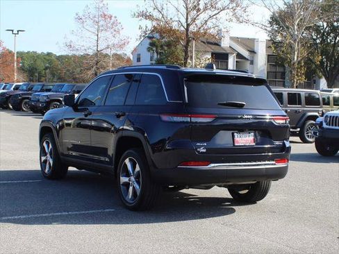 Certified 2024 Jeep Grand Cherokee Limited w/ Luxury Tech Group II image 5