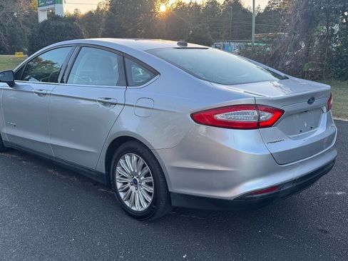 Used 2015 Ford Fusion S image 6