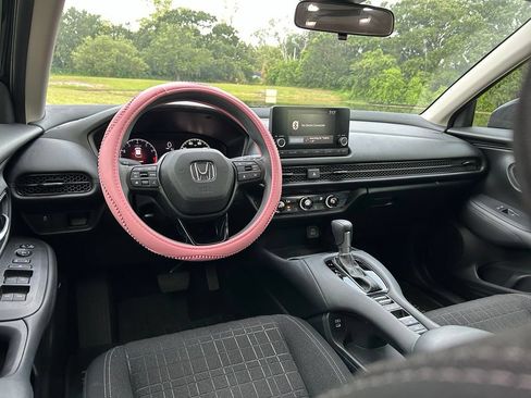 Used 2024 Honda HR-V LX image 13