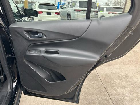 Used 2020 Chevrolet Equinox LT image 15