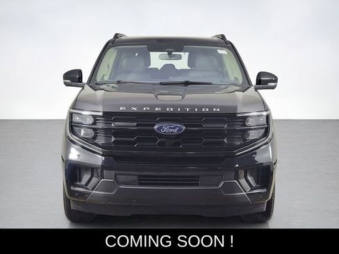 Used 2025 Ford Expedition Active image 8