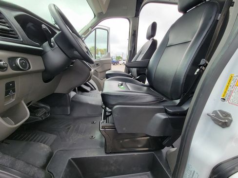 Used 2025 Ford Transit 250 148 Medium Roof RWD image 24