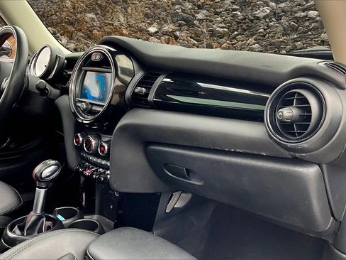 Used 2019 MINI Cooper S image 11