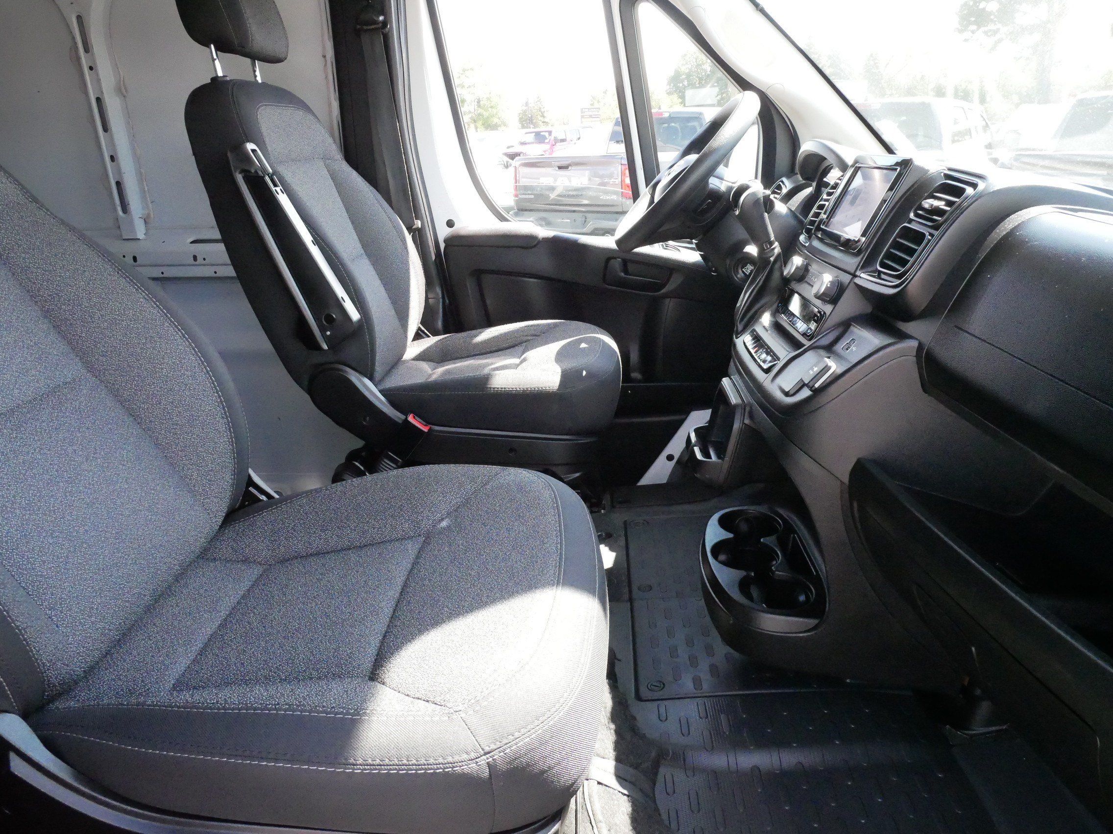 Used 2023 RAM ProMaster 2500 FWD image 11