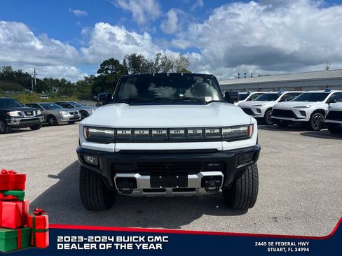 New 2026 GMC Hummer EV SUV image 3