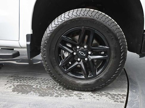 Used 2024 Chevrolet Silverado 1500 LT Trail Boss w/ Protection Package AWD/4WD image 10