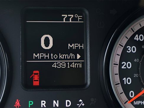 Used 2018 RAM 1500 Tradesman image 16