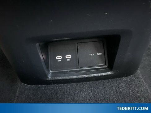 Used 2024 Volkswagen Atlas SEL Premium R-Line image 15