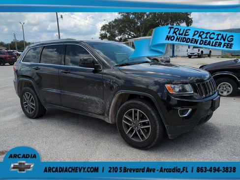 Used 2016 Jeep Grand Cherokee Laredo w/ Quick Order Package 23E AWD/4WD image 2