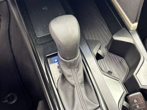 Used 2025 Toyota Camry LE image 15