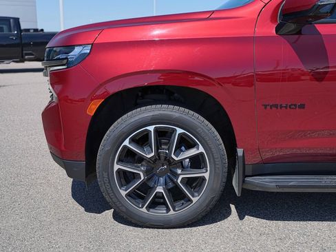 Used 2022 Chevrolet Tahoe RST w/ Luxury Package AWD/4WD image 11