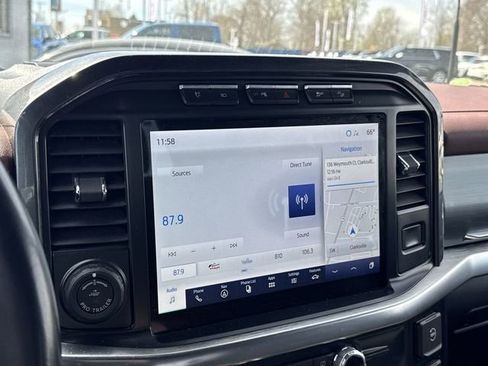 Used 2021 Ford F150 Lariat w/ Max Trailer Tow Package image 17