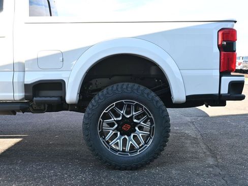 New 2026 Ford F250 Lariat w/ Black Appearance Package image 9