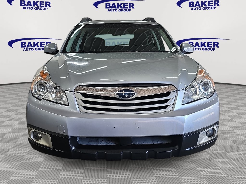 Used 2012 Subaru Outback 2.5i w/ Alloy Wheel Pkg AWD/4WD image 2