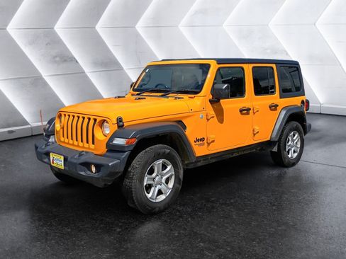 Used 2021 Jeep Wrangler Unlimited Sport AWD/4WD image 2