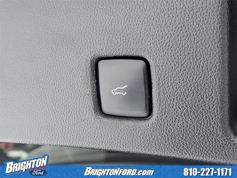 Used 2022 Ford Escape SE w/ Convenience Package image 9