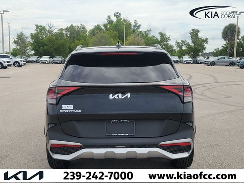 Certified 2025 Kia Sportage EX w/ Premium Package FWD image 5