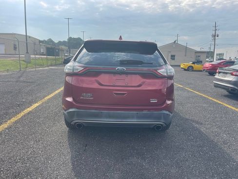 Used 2017 Ford Edge SEL w/ Equipment Group 201A FWD image 4