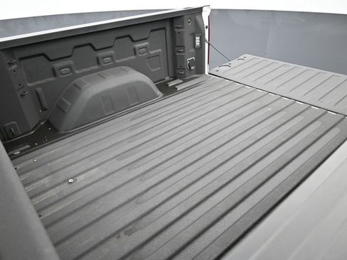 Used 2025 Chevrolet Silverado 1500 High Country w/ Technology Package image 49